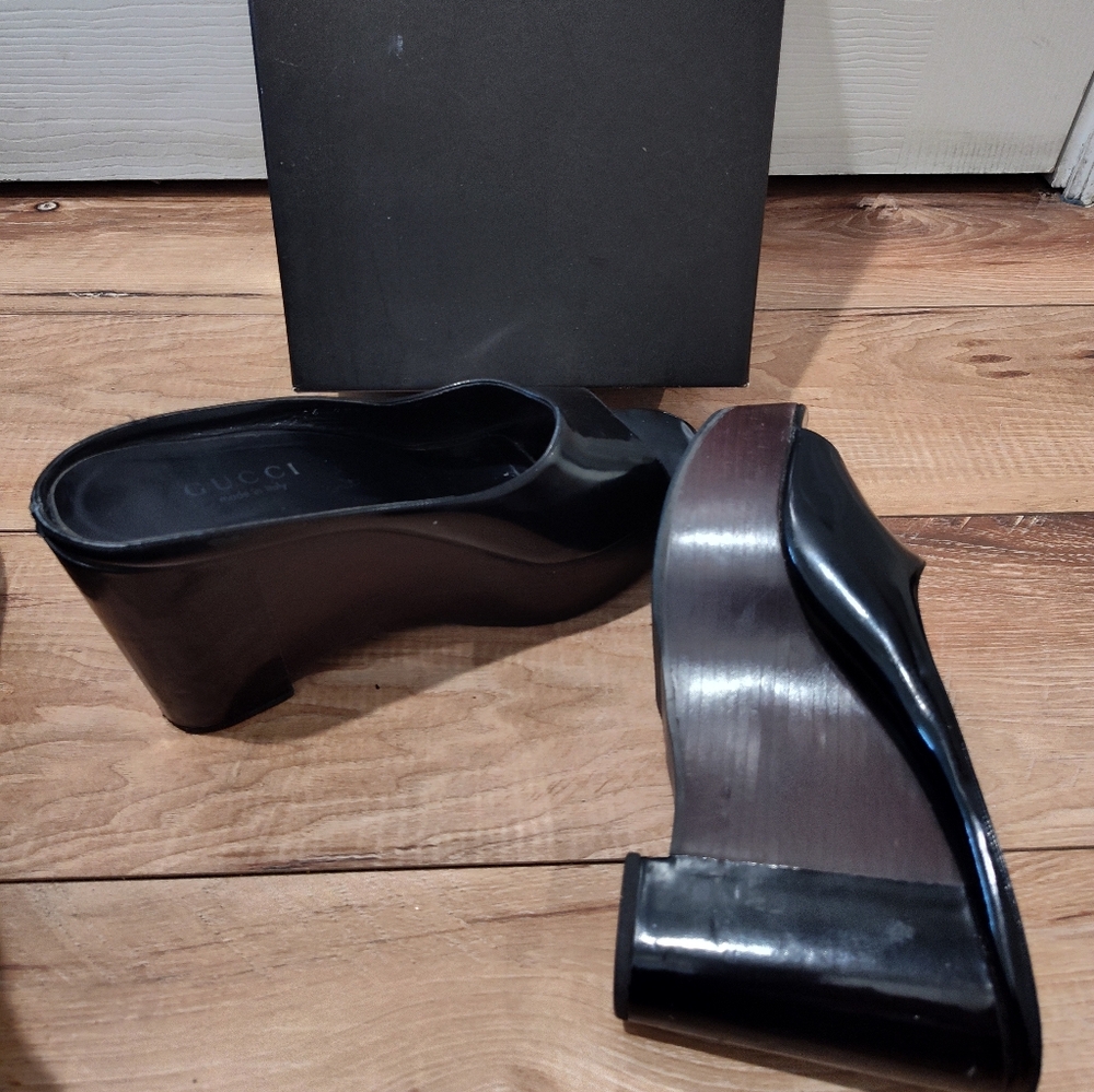 GUCCI Leather Mules - Picture 10 of 13